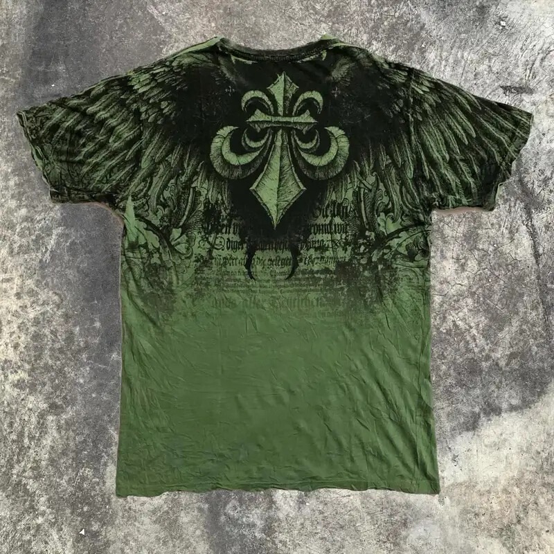 Urban Legend Distressed Graphic T-Shirt Men's Large Grunge Skull Wings New Fashion Loose Fit Crew Neck