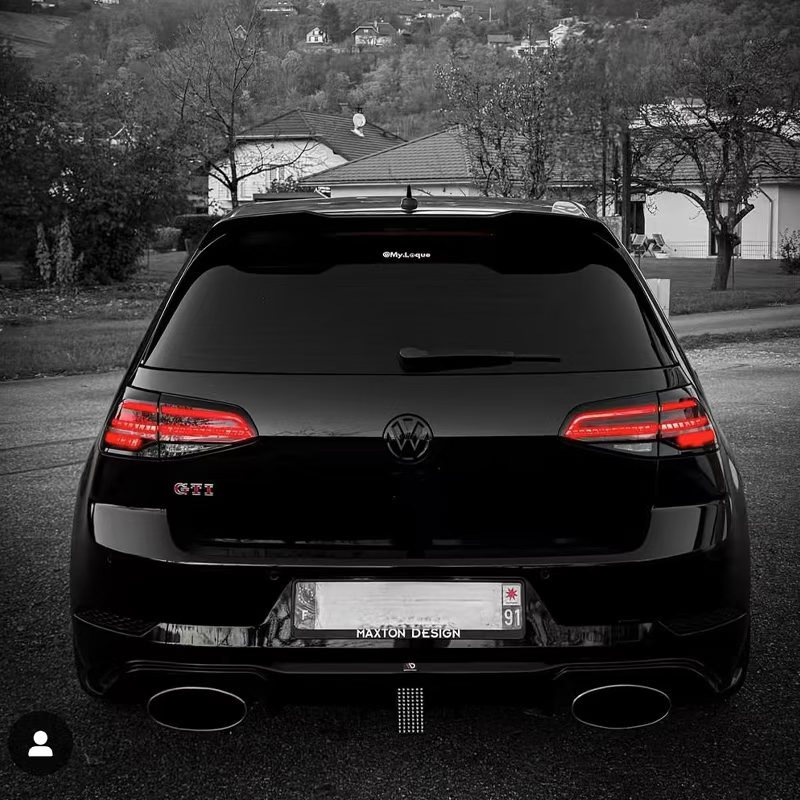 Suitable for modification of rear spoiler knife rear lip RS pilot light M3M4 high density lamp beads high quality F1 brake light