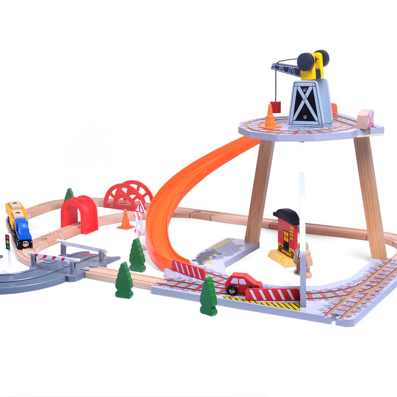 Modelo de madera de la vía del tren espiral de Thomas DE LOS NIÑOS 1-3 años bebé montado venta al por mayor transfronteriza