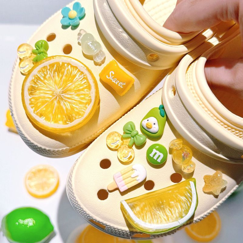 夏のスリッパ靴花漫画ハローキティ下駄アクセサリー靴バックル靴花セット diy アクセサリーリトルレッドブック|undefined