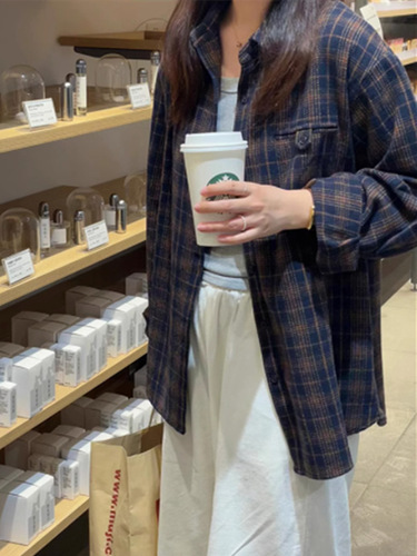 Women's Autumn/Winter New Loose Casual Vintage Long Sleeve Check Shirt Top in Navy Blue Flannel