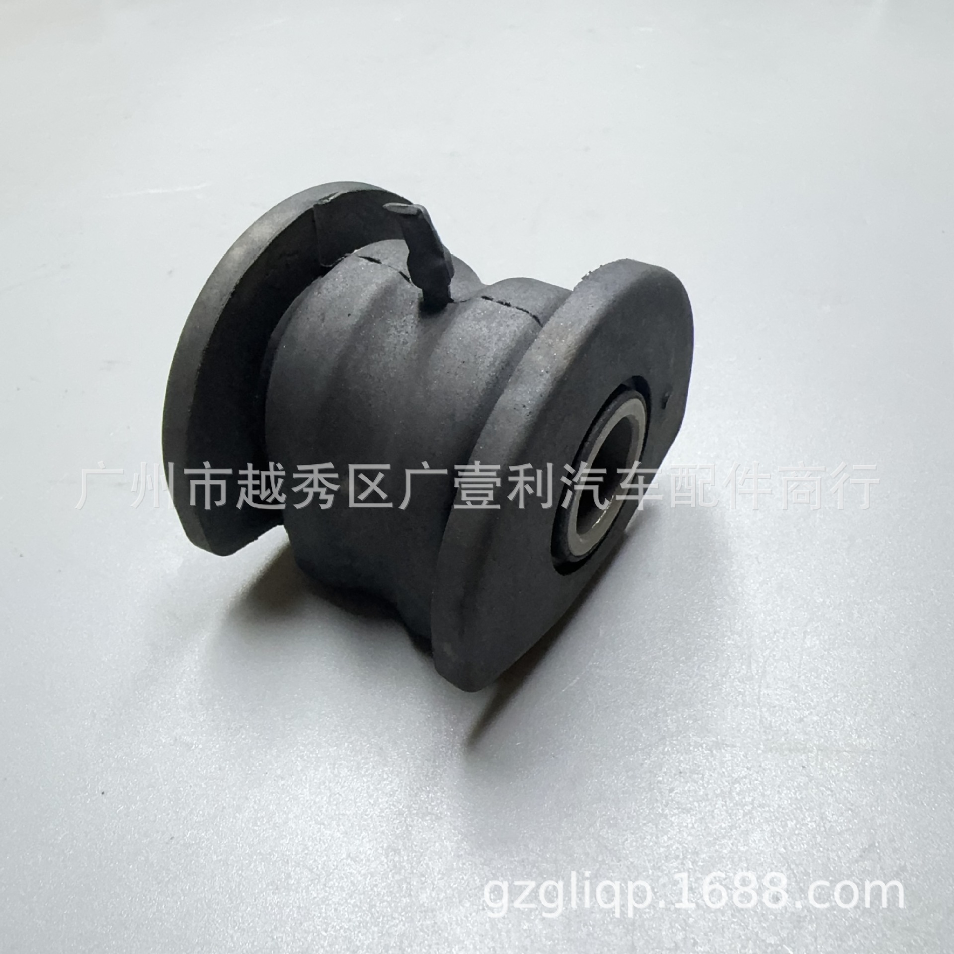 Applicable to 51391-S2H-A01 51391-S2H-003 51391-S2H-013 HRV lower suspension rubber sleeve