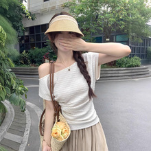 2025夏季新款时尚显瘦短袖T恤女纯色t恤斜领套头学生慵懒上衣撞色