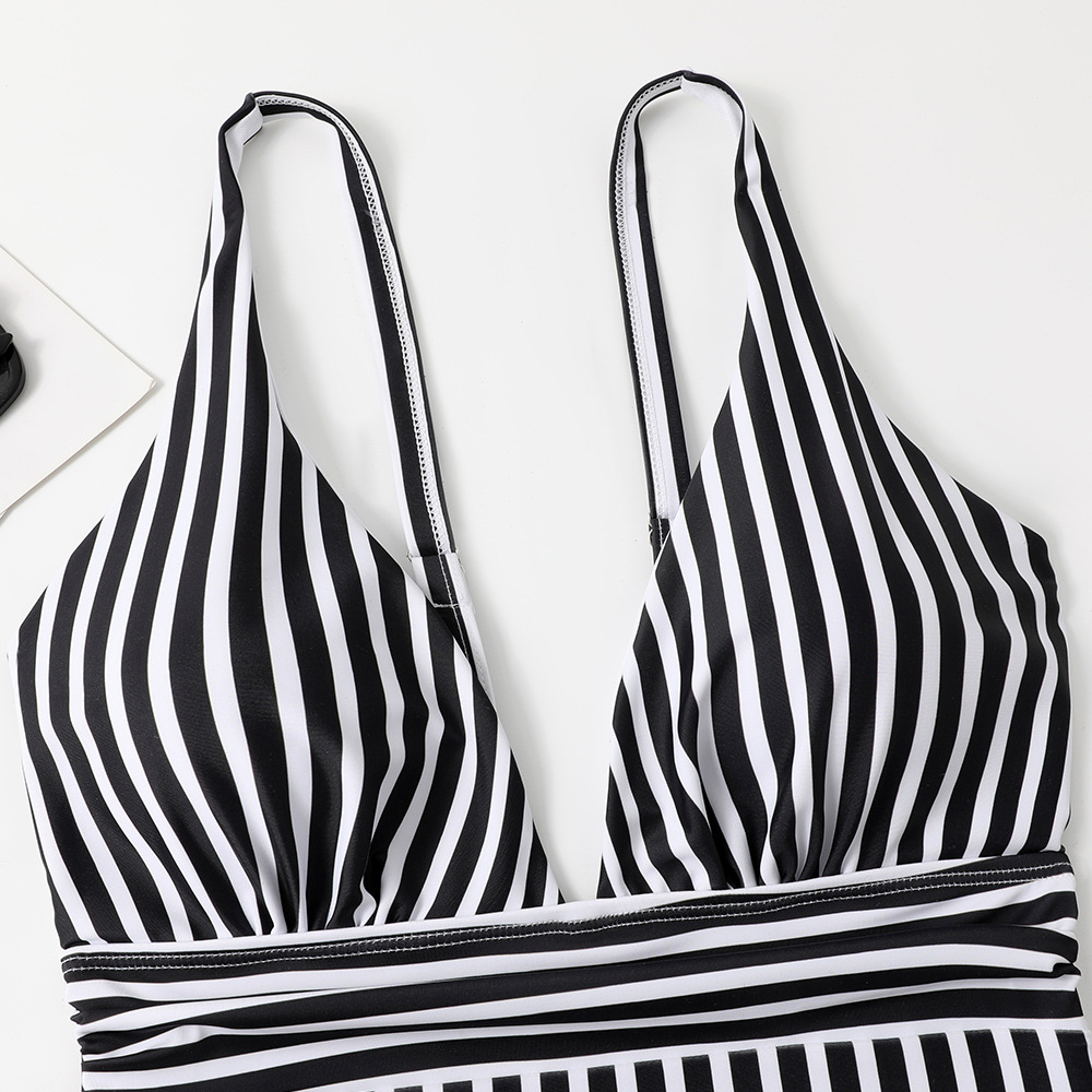 One-piece swimsuit V-neck halter swimsuit sweet striped bikini swimsuit