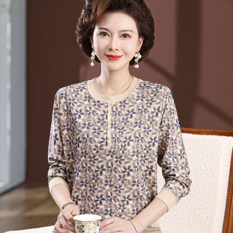 Mom's Summer Long-Sleeve T-Shirt Top, Stylish Outerwear, Autumn Wear for Middle-Aged and Elderly Women, Spring and Autumn Fashion, Mother-In-Law's Base Shirt