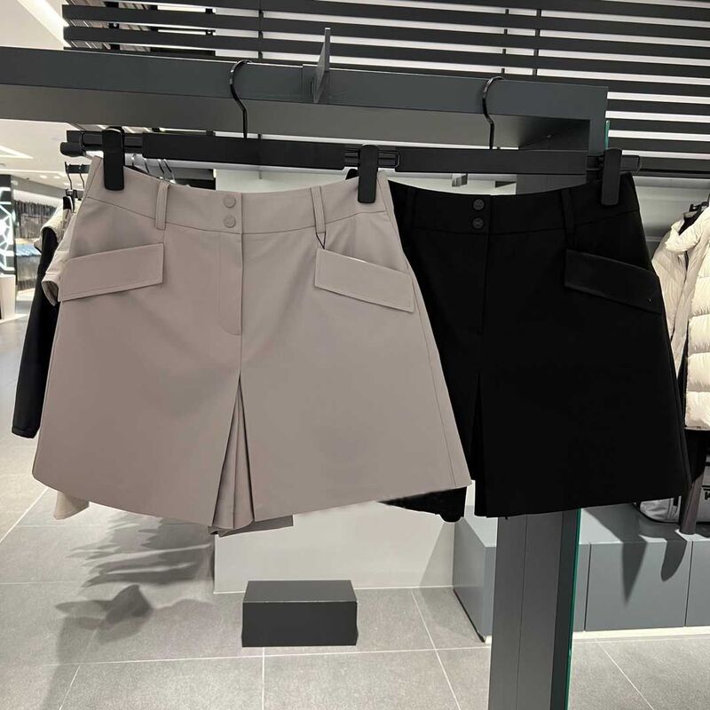 25 New Autumn Golf Clothing for Women, Solid Color, Versatile, Soft, Elastic, Quick-Drying Shorts in Black and Khaki