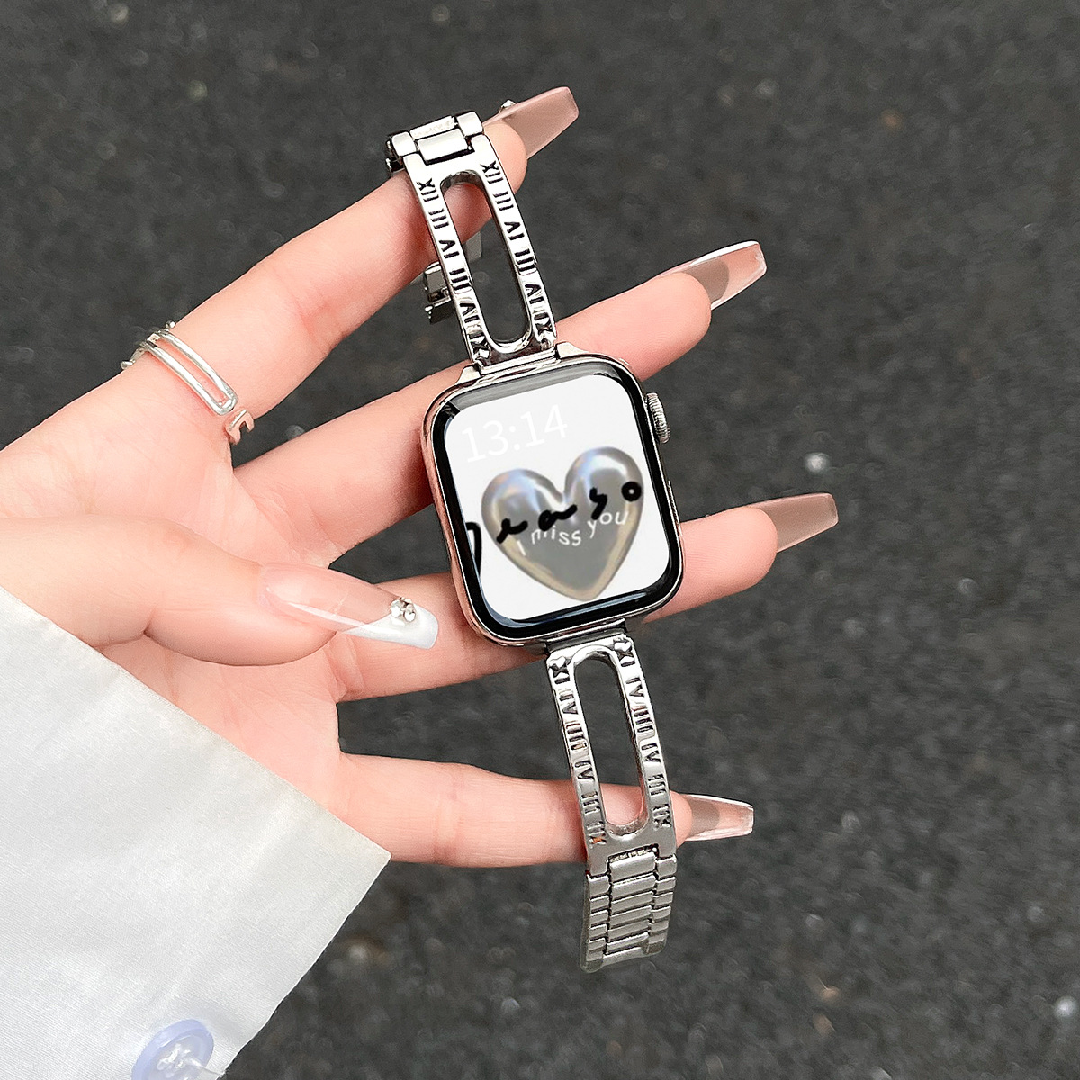 Suitable for Apple Watch S10 Strap Se Curved Digital Bracelet Wristband S8 New Women's High Fashion Watch Chain S9