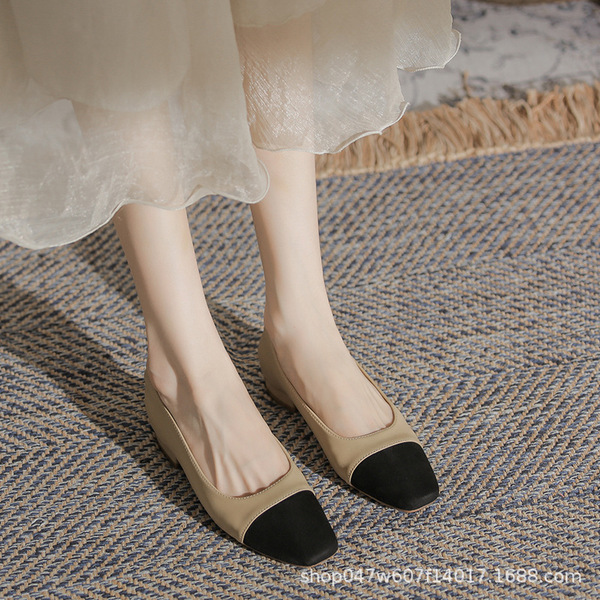 Fashionable two-tone professional shoes square toe for leisure flat