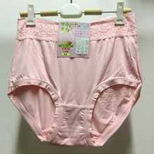 外贸日单女士优质莫代尔蕾丝花边内裤舒适透气顺滑三角裤现货