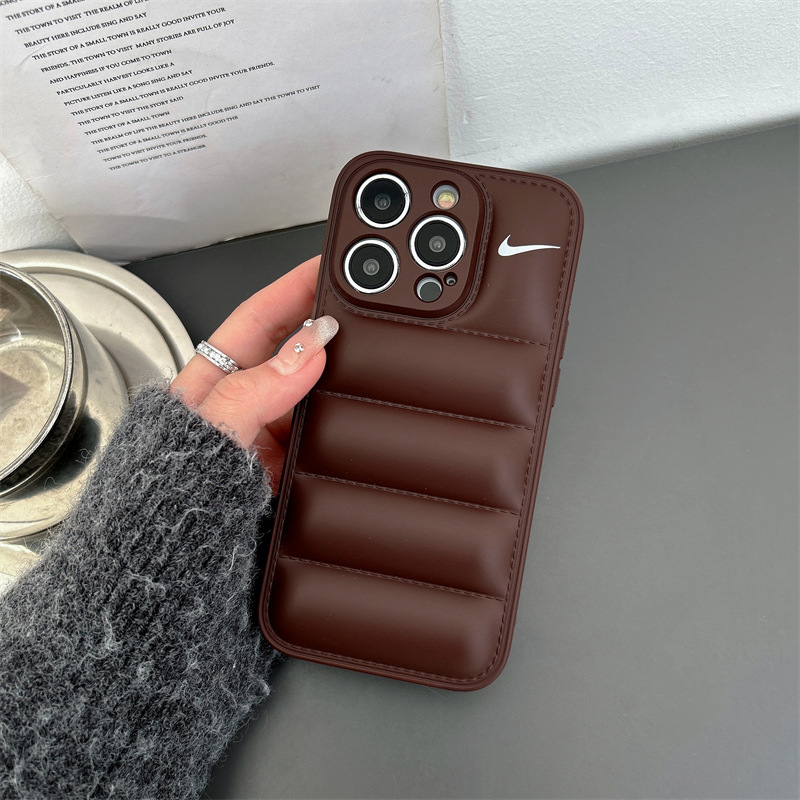 Chaqueta de plumón de gancho de la marca de moda para Apple 16Promax funda para teléfono móvil iPhone15 líquido 13/12/11 anti-caída