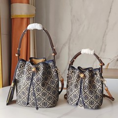 新しい25TBの女性バッグ牛革エンボスひもバケツバッグファッションシングル肩脇下バッグ大容量レディース斜めがけバッグ