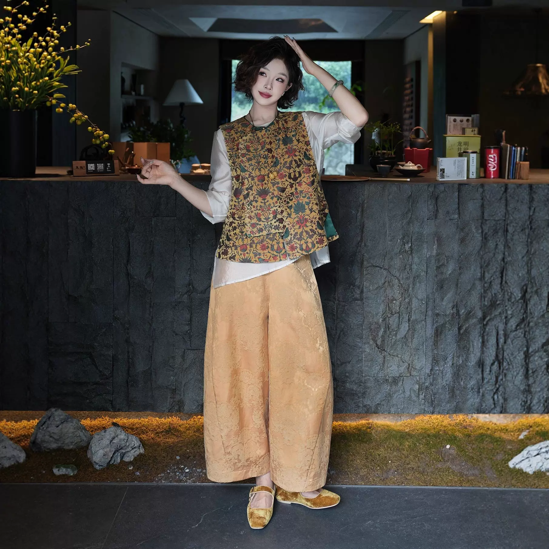 马甲女秋外穿中式人丝刺绣提花马夹无袖上衣复古叠穿背心C0918