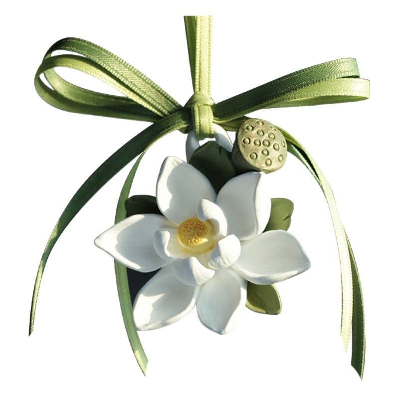 Fábrica al por mayor Lotus coche colgante coche aromaterapia Lotus fragancia Piedra buena suerte continua coche espejo retrovisor fragancia