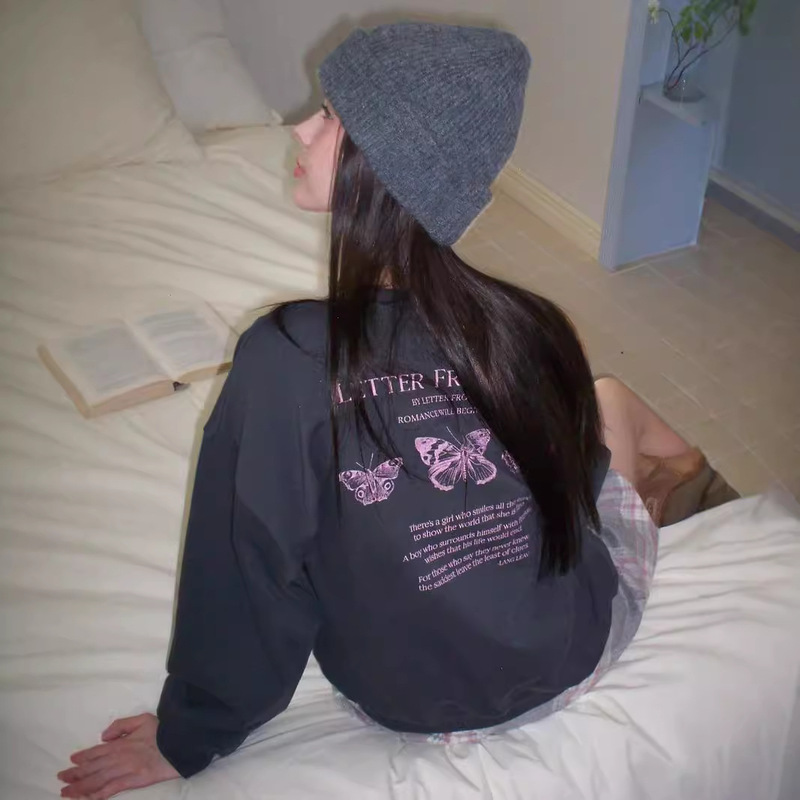 Manufacturer's Ready Stock ~ Korean Niche Trendy Brand 25 Autum New Letterf Designer Butterfly Embroidered Sweatshirt for Women