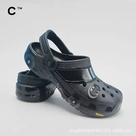Cross Batman sports car hole shoes Batman co branded Batman adult anti slip beach shoes sandals