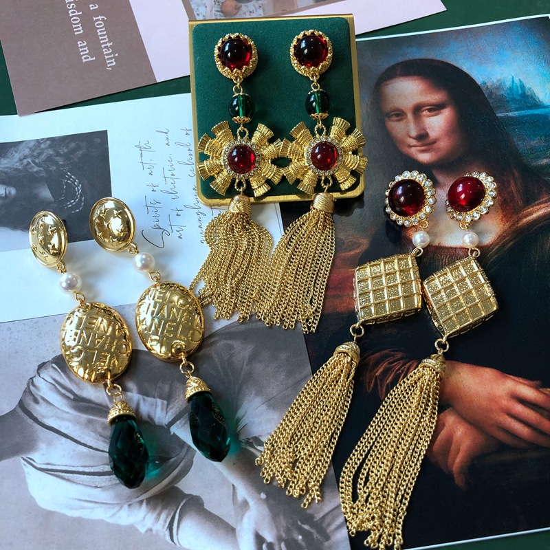 Vintage Tassel Red Emerald Pendant Mesh Stud Earrings Wholesale display picture 1