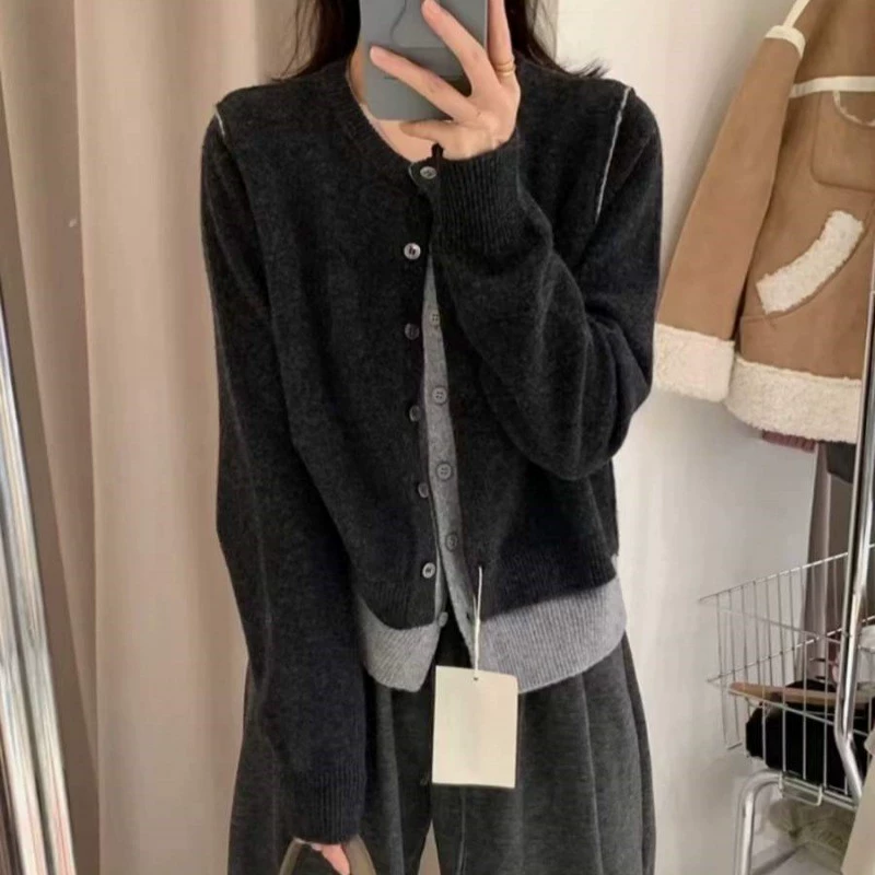 Design knitted set, spring sweater for leisure, universal colored cardigan, trend of season, simple and elegant design