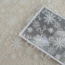 绣花布网纱棉线布料服装水溶面料 双边网红立体刺绣蕾丝花边面料