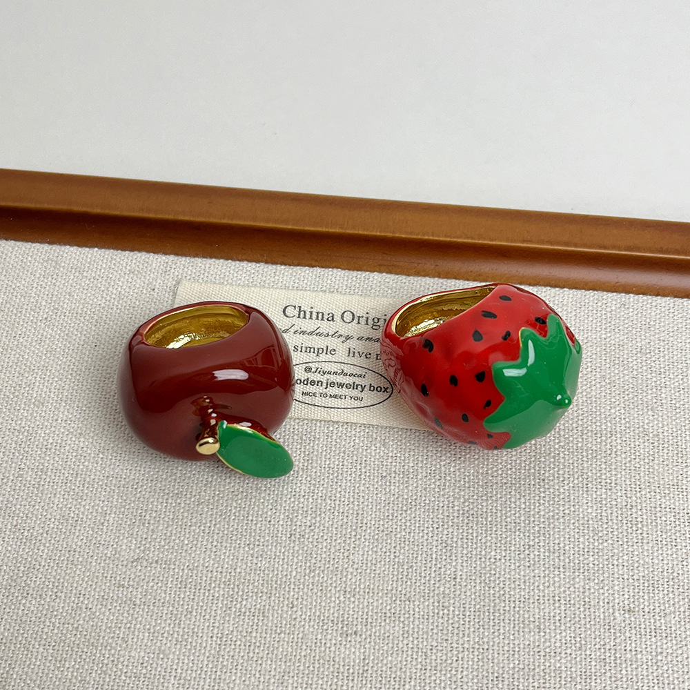 Alloy, Resin Material Cute Modern Style Apple Strawberry Alloy Resin Enamel Plating Women's Rings