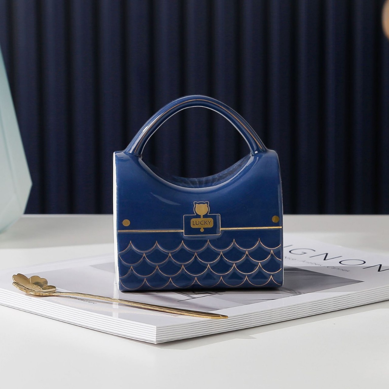Bolsas creativas de explosión transfronteriza, tazas de café doradas, platos de oficina, tazas de cerámica domésticas, tazas de agua, tazas de leche para desayuno