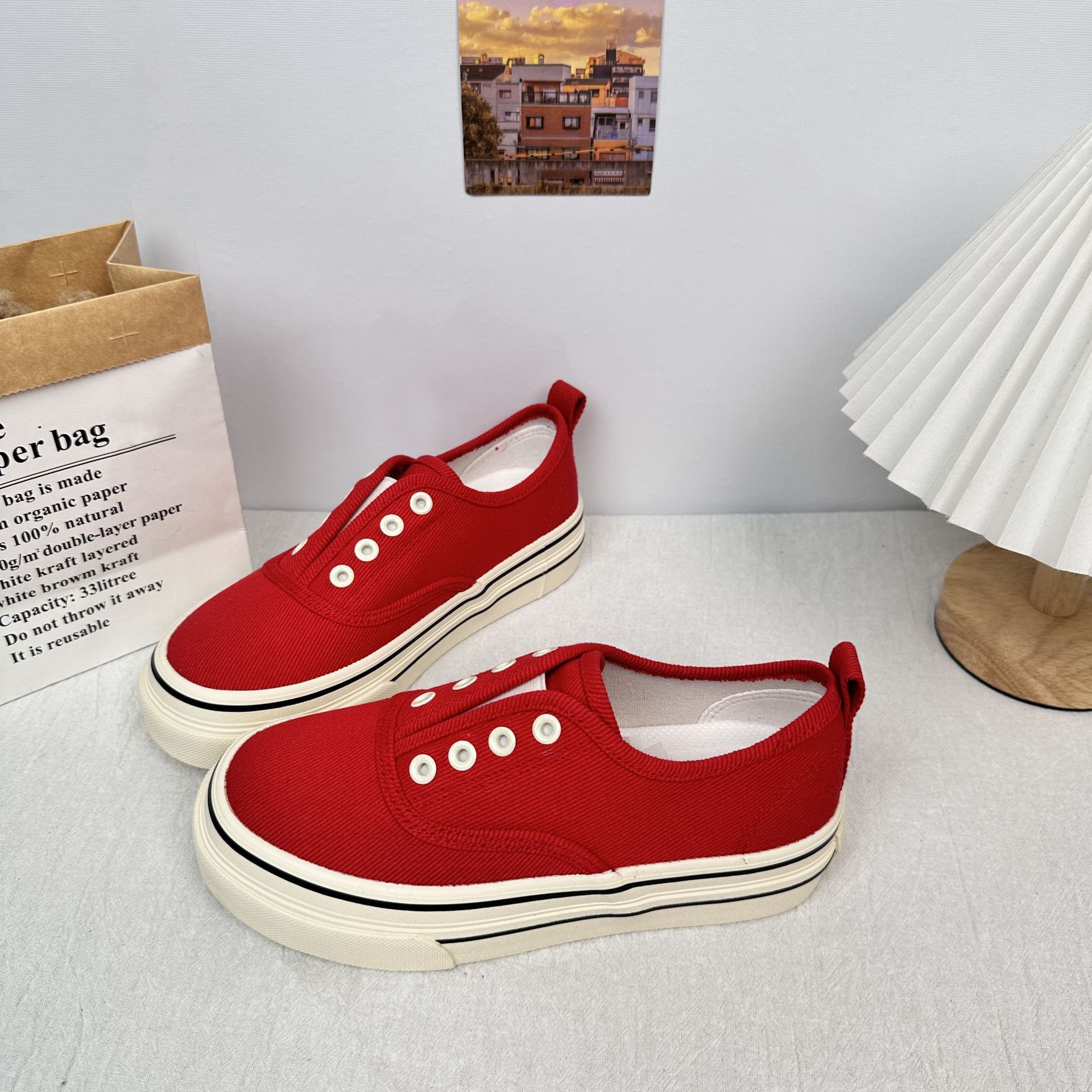 6650 zapatos de lona de color sólido de estilo simple 2025 verano nuevo estilo de un pie zapatos casuales de suela gruesa de corte bajo