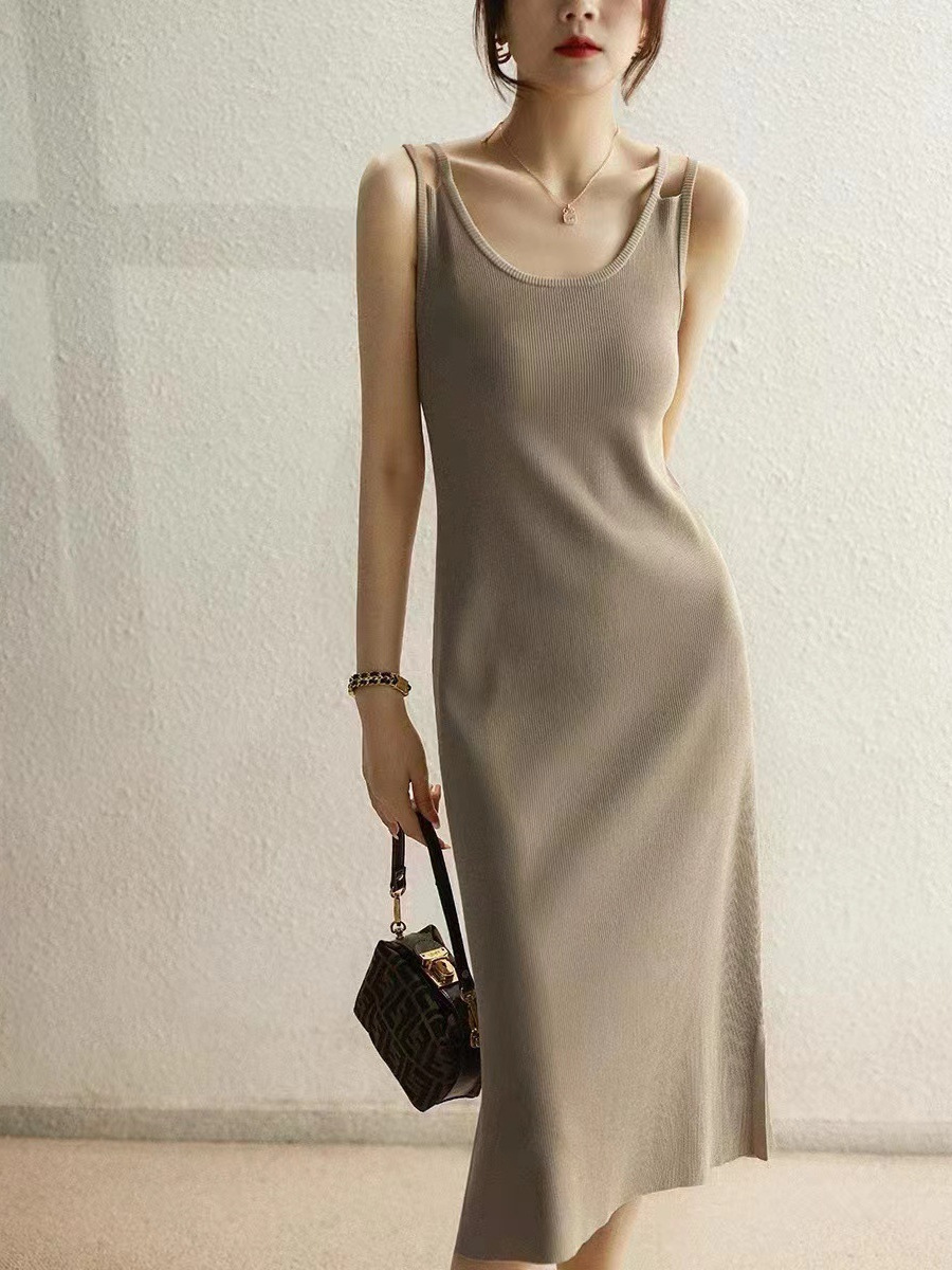 Đầm suông midi cổ yếm dây mảnh phong cách Pháp vintage — đen