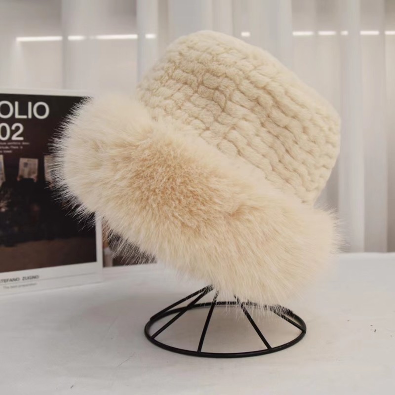 베이지 체크 무늬 솔리드 컬러 퍼 버킷 모자