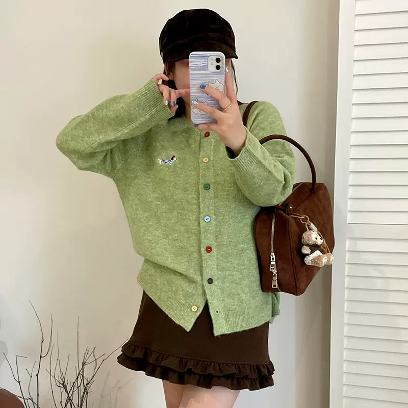 大码女装圆领插肩袖毛衣外套2025冬款胖mm休闲刺绣针织开衫23608