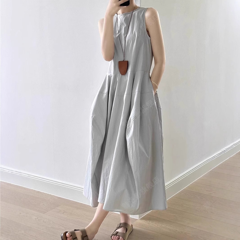 Korean Style 2025 Summer Style Round Neck Large Skirt Vat Skirt Fashion Loose Design Sense Elegant Sleeveless dress