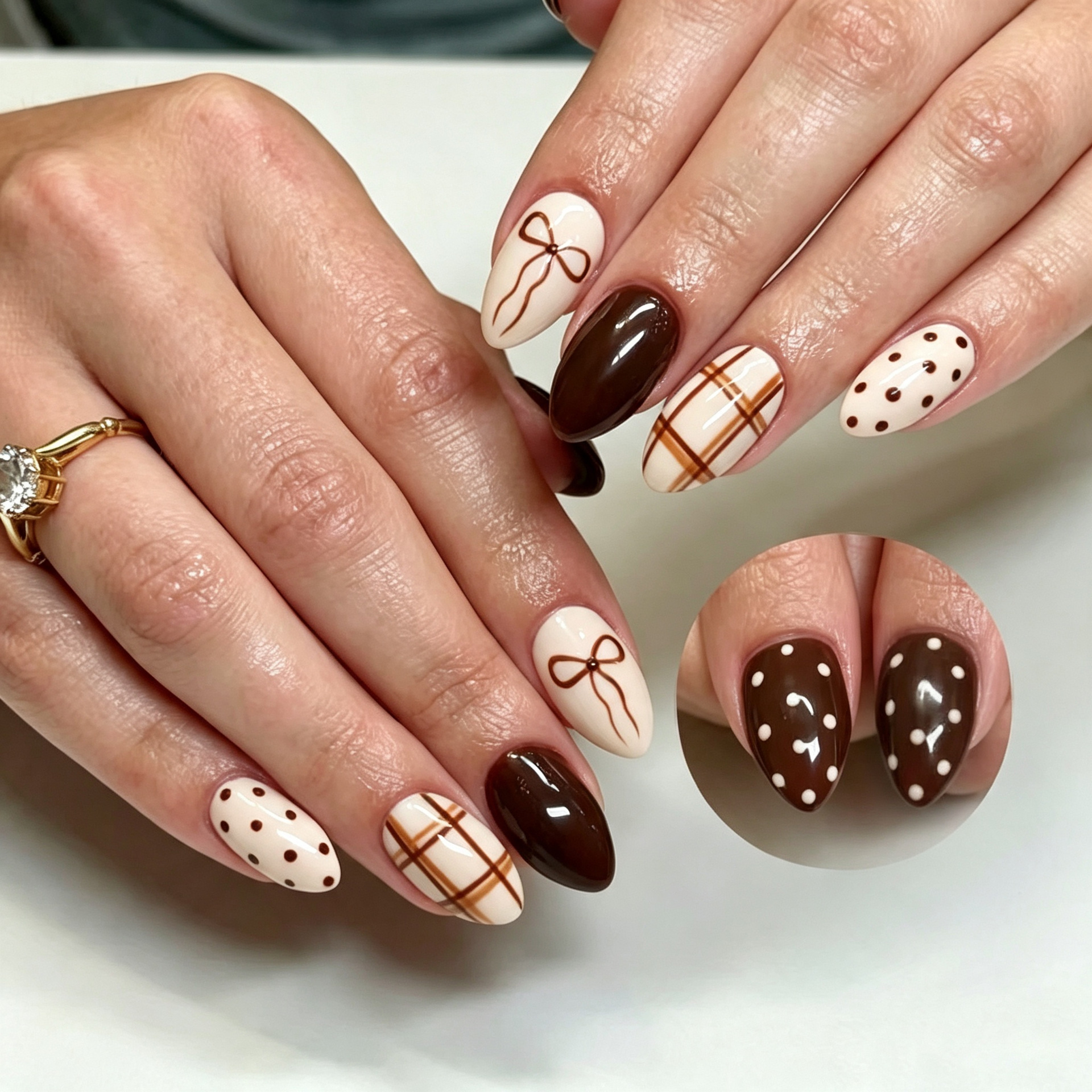 30 pieces of popular European and American autumn Thanksgiving sweet bow nail art pieces with precise brown plaid polka dot design, wearable nails