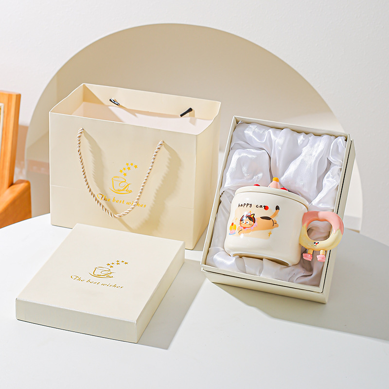 Creativo encantador de dibujos animados taza de pastel de cumpleaños taza de cerámica taza de regalo taza de café casera taza de agua taza de pareja