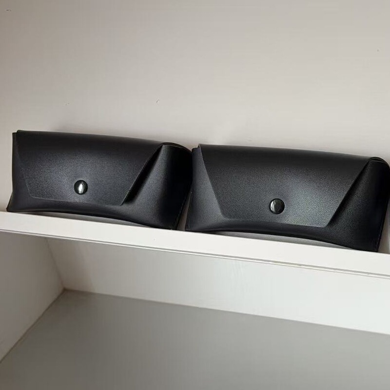 New Fashionable Soft Leather Sunglasses Case, Vintage-Style Eyeglass Case, Includes Glasses Cloth and Pouch, Can Be Printed with Logo New Fashionable Soft Leather Sunglasses Case, Vintage-Style Eyeglass Case, Includes Glasses Cloth and Pouch, Can Be Printed with Logo