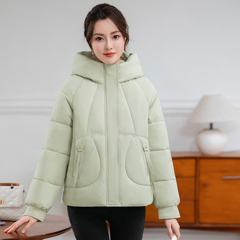 2025 invierno nuevo abrigo de algodón de pluma mujer corto encapuchado grueso abrigo de pan de moda abrigo de algodón abrigo de algodón