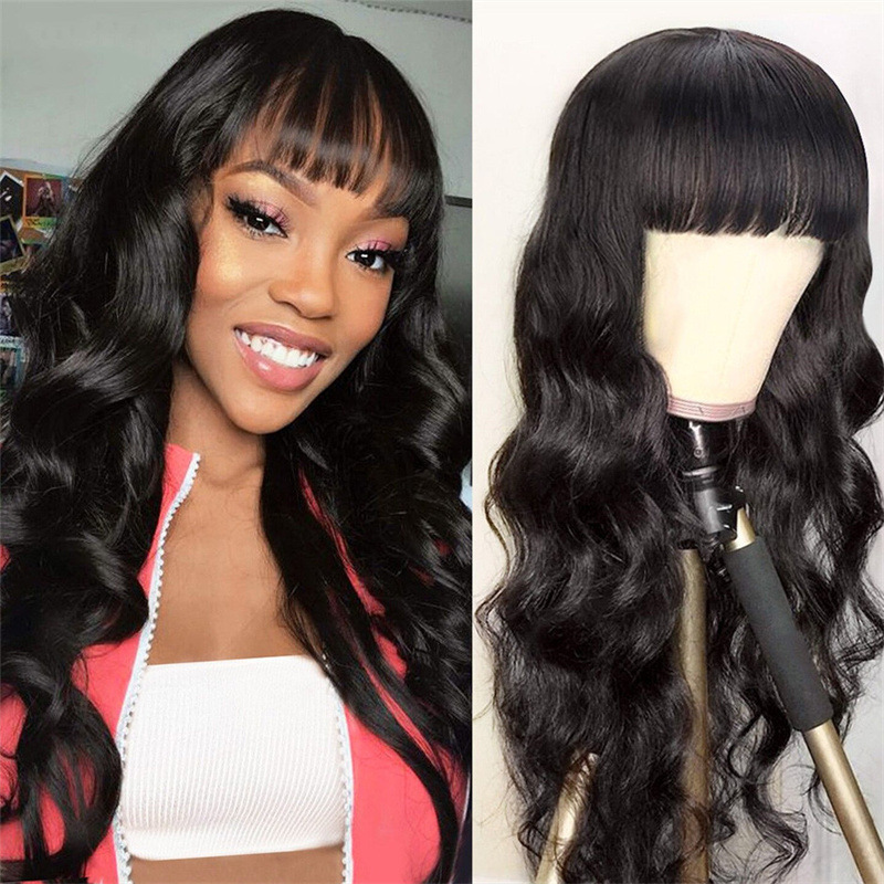 Parrucca da donna lunga, nera e riccia con frangia, in fibra sintetica, realizzata con extension per capelli._voghion.com