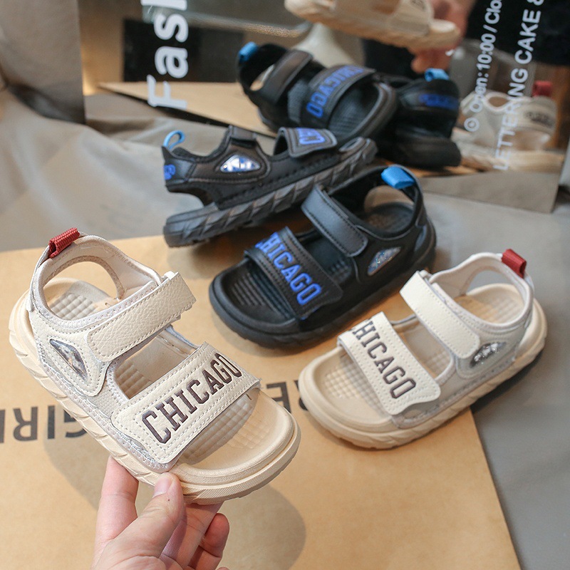 Sandalias para niños mayores, modelo 2026, sandalias de verano con punta abierta y suela suave antideslizante, zapatos de playa para niños pequeños.