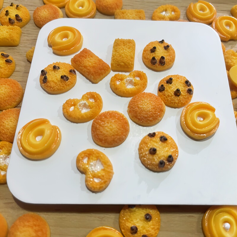 Food and Play Simulation Mini Cookie Chocolate Biscuit Resin Nail Art Hand-made Ball Account Miniature Biscuit Headwear Filling
