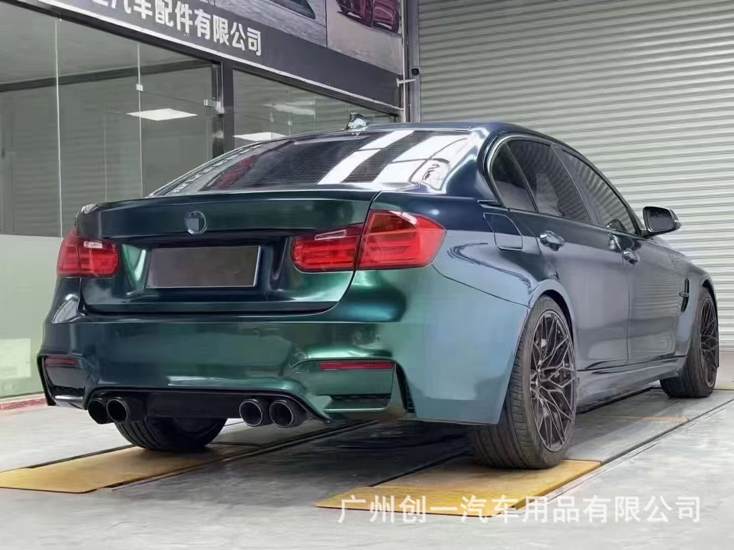 Suitable for BMW 3 Series F30/F35 modified with M3 wide-body kit replica wide-body front and rear bumpers, fenders, and grille