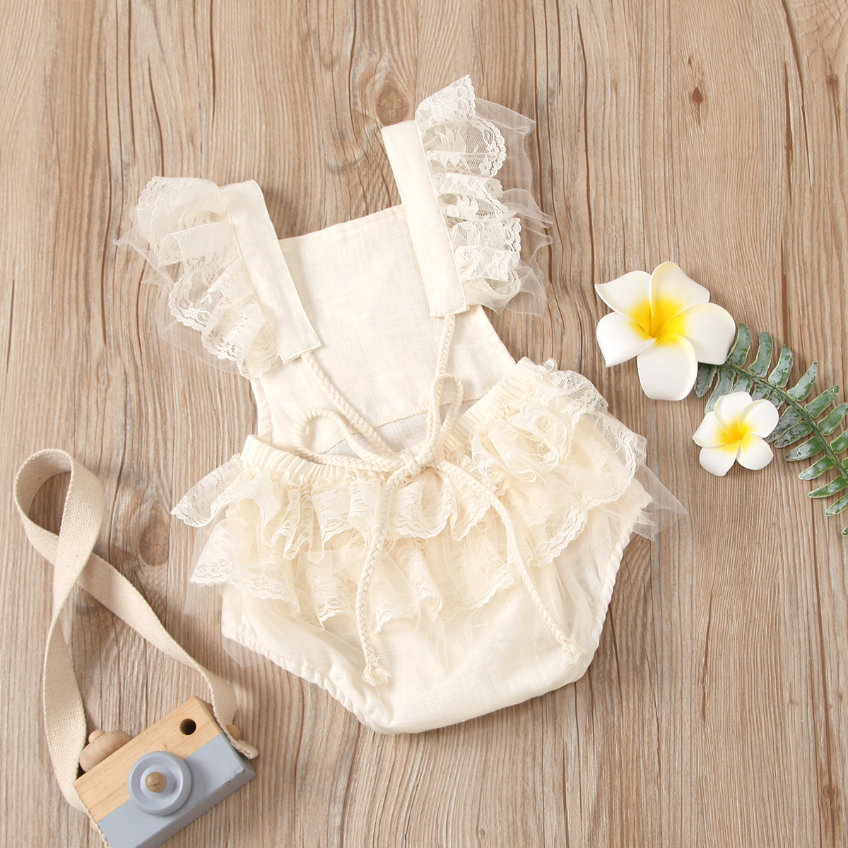 Children's Tether Lace Embroidered Beaded Triangle Crawl Baby Jumpsuit Wholesale Nihaojewelry display picture 3