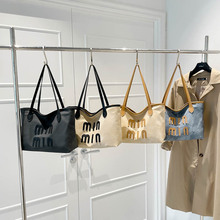 �͹ź��s���ذ�Ů2025�¿�߼��Еr�д������μ�ˮͰ��ͨ�������