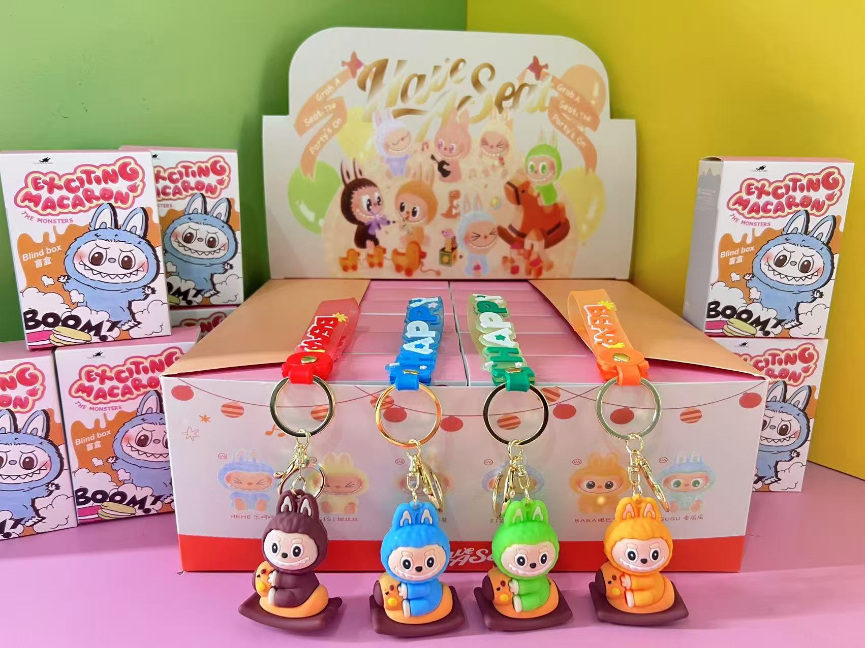 【labubu】rocking horse blind box keychain comes in a large box of 24 pieces, and there is a display box for multiples of 24