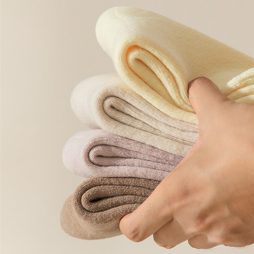 Brushed socks women's autumn and winter confinement socks floor socks plus velvet thickened terry mid-calf socks sleep socks winter super thick socks