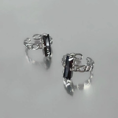 Vintage European and American Luxury Geometric Black Crystal Ring | Instagram-Worthy, High-End, Elegant Index Finger Ring | Decorative Accessory