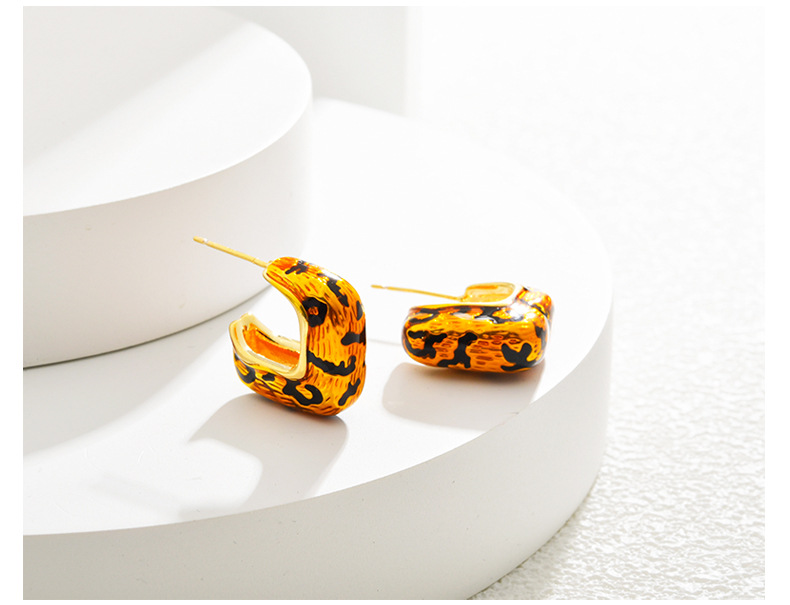 Daily, Street Occasion 1 Pair Vintage Style Classic Style C Shape U Shape Leopard Enamel Copper Earrings Ear Studs