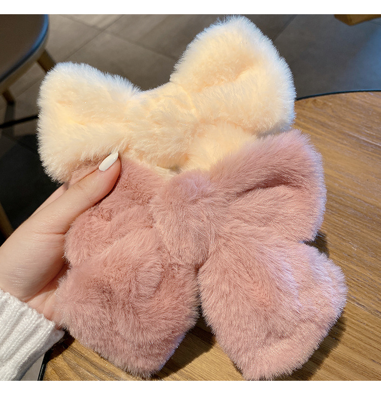 Women's Modern Style Classic Style Bow Knot Plush Hair Clip display picture 4