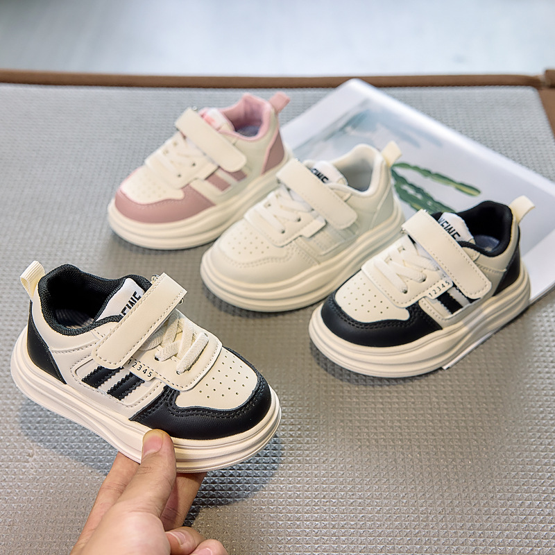 Zapatos casuales para niños zapatos antideslizantes primavera y otoño 2026 nuevos zapatos de correr para niños zapatos blancos para niñas zapatos para bebés