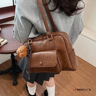 High-End Retro Pillow Bag Women's Bag New Autumn and Winter Commuter Women's Bag Simple Niche Portable Shoulder Bag