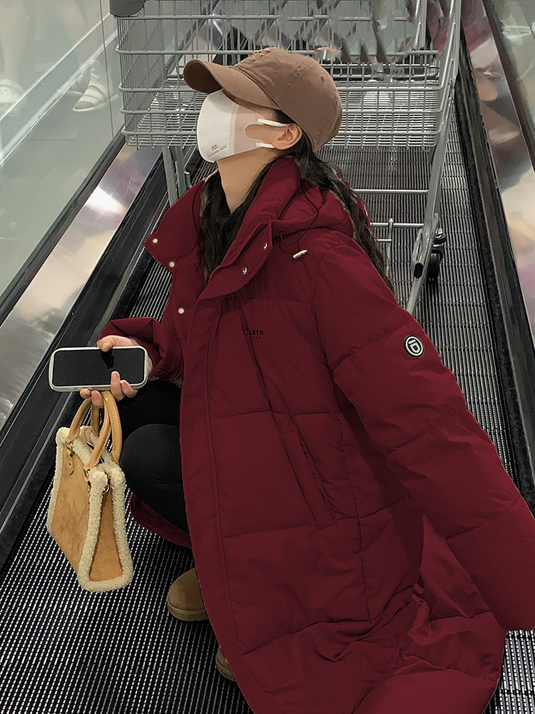 2023 nuevo invierno largo chaqueta de algodón mujer con capuzas gruesas delgadas sueltas vino rojo chaqueta de algodón cálida