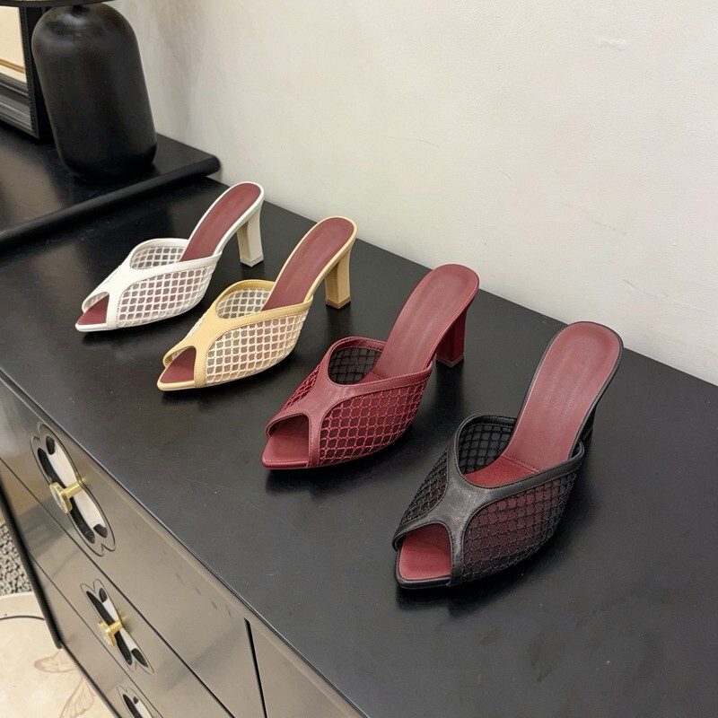 Trendy French-Style Chunky Heel Sandals for Women, 2026 Summer New Fashion Versatile Woven Hollow-Out Open-Toe High Heels