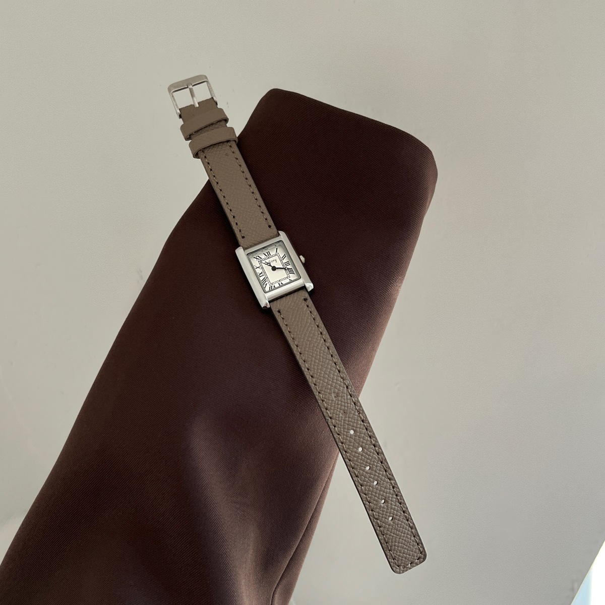 Elephant gray silver frame white surface