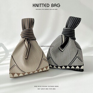 �Q�yᘿ�����ŮС������ֶY���Ӵ���������������YƷ�������Ů